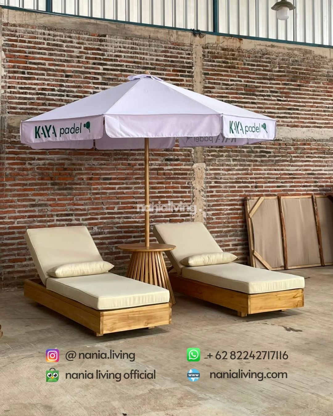 Set Of Beach Loungers With A Teak Parasol (2)