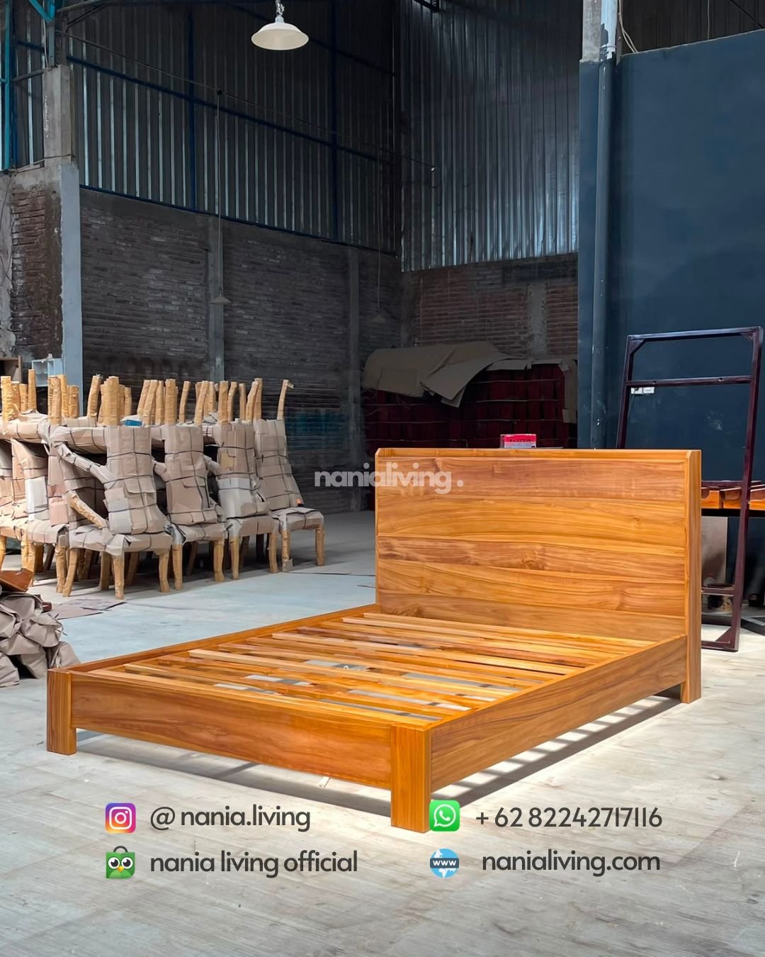 Simple Minimalist Teak Bed (6)