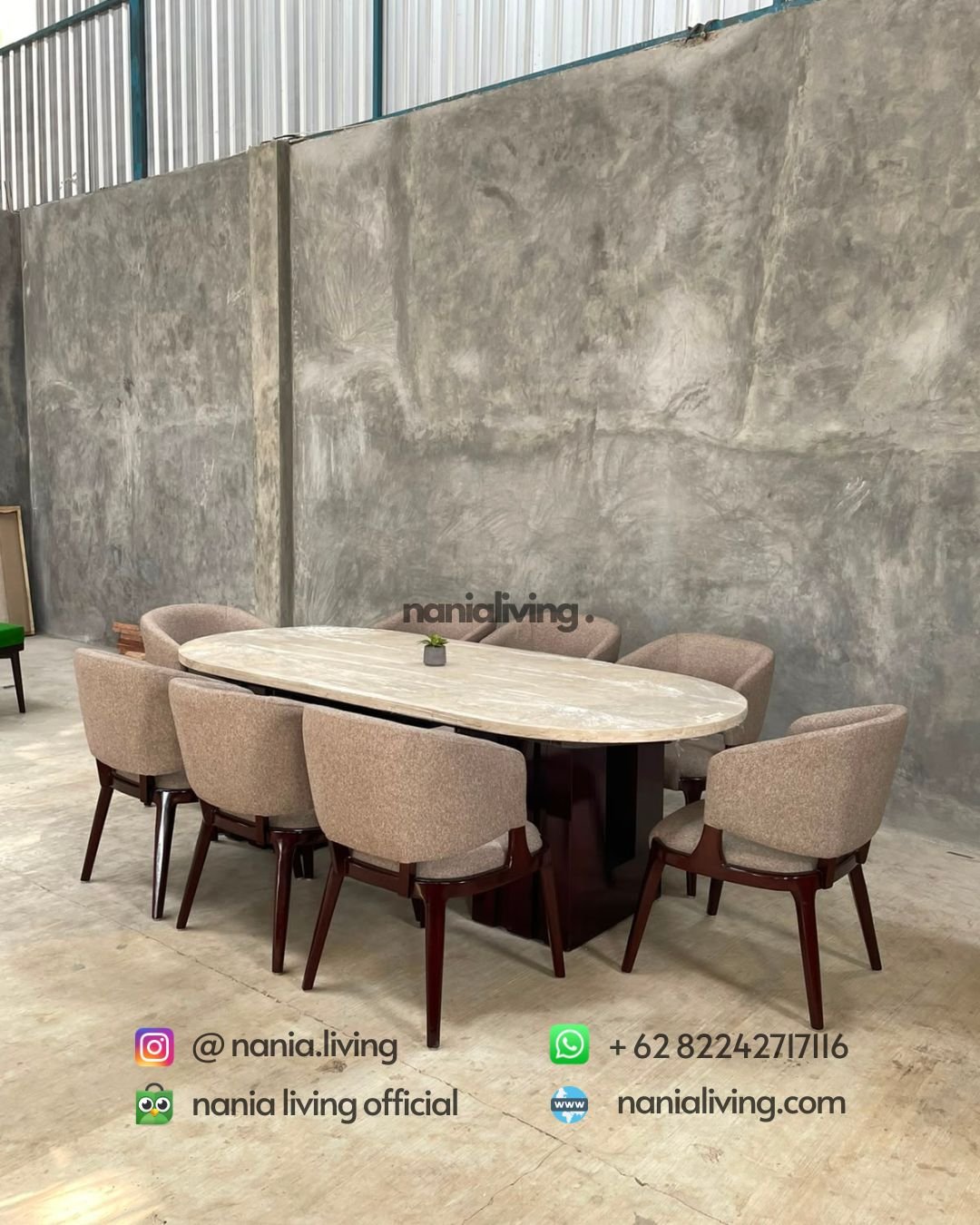 Oval marble dining table and 6 Stella chairs (2)