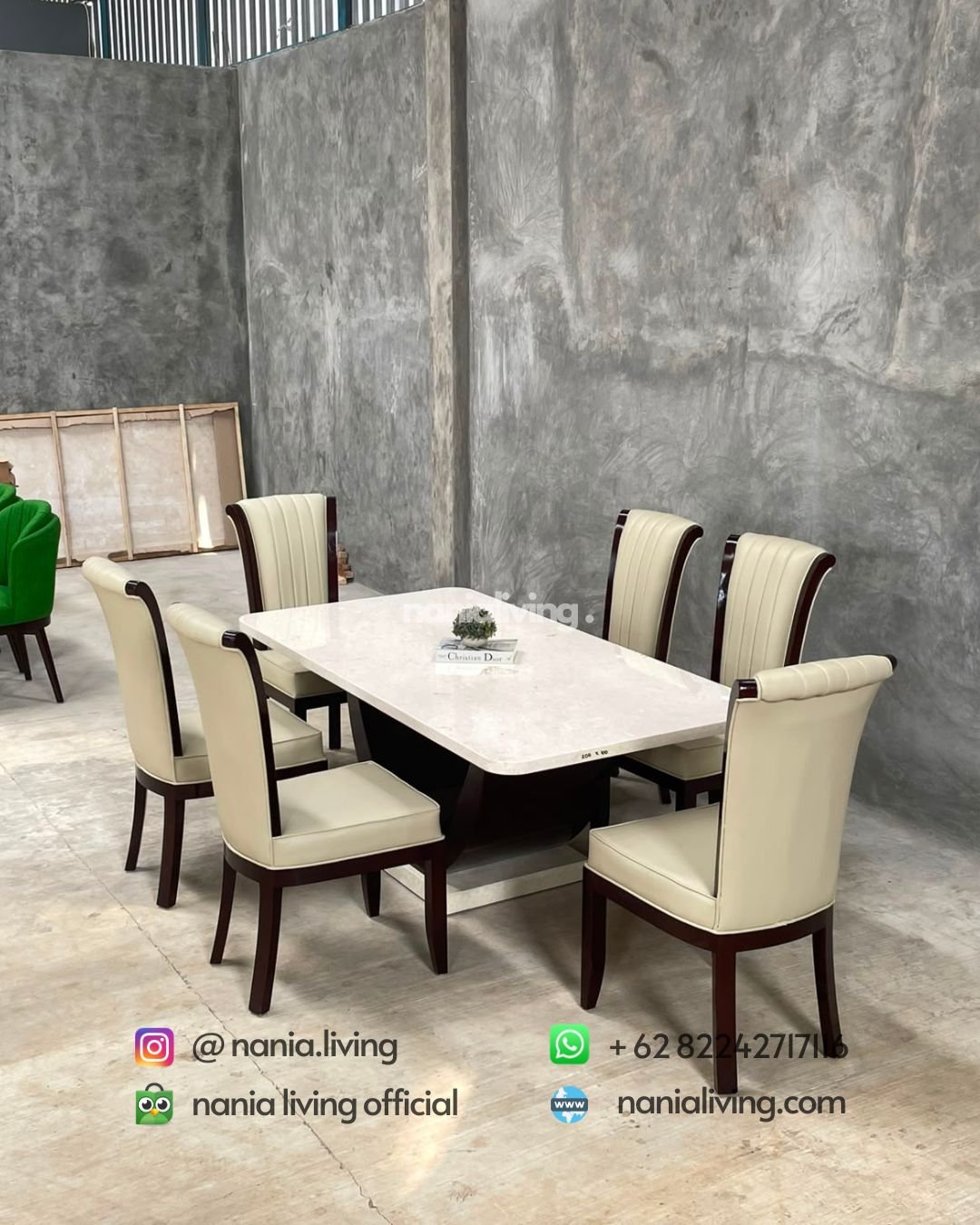 Standard Dining Table With 6 Chairs (1)