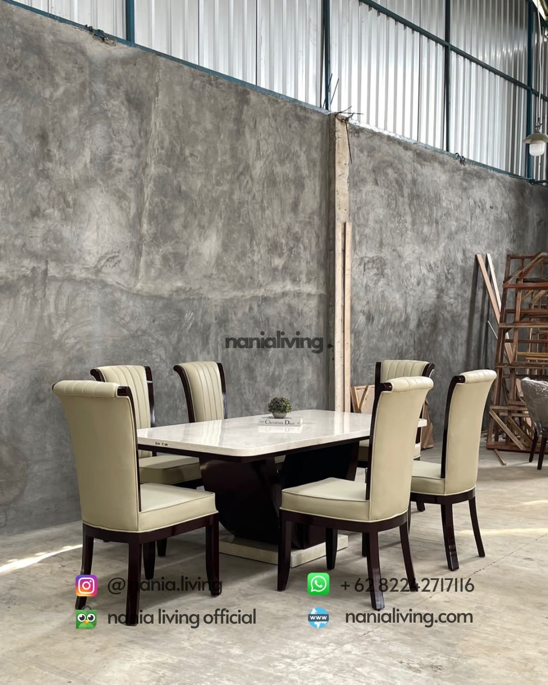 Standard Dining Table With 6 Chairs (2)