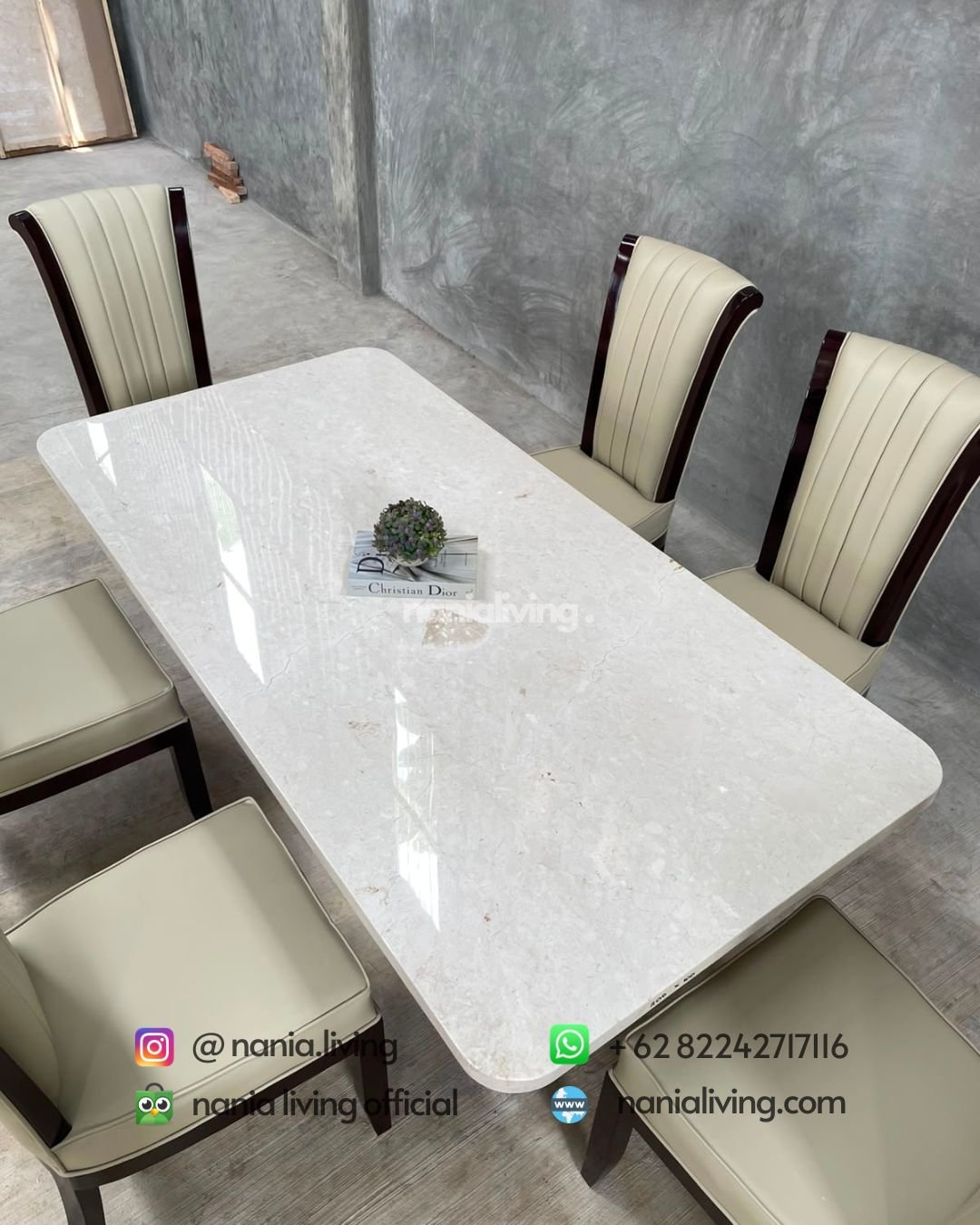 Standard Dining Table With 6 Chairs (6)