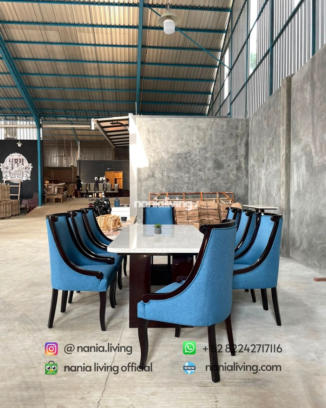 Stella marble dining table with 8 blue spiral-patterned chairs (4)
