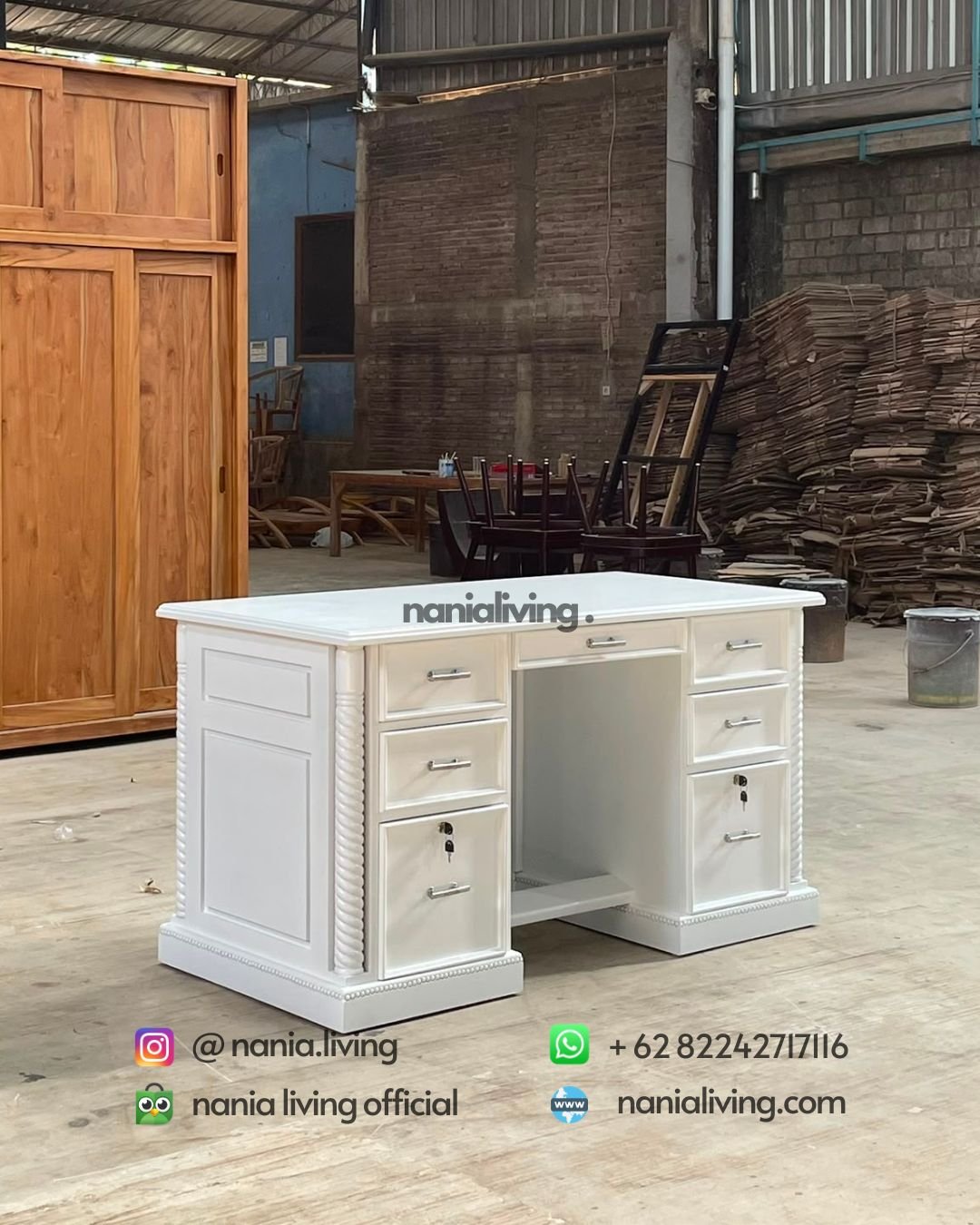 classic white lacquered office desk (1)
