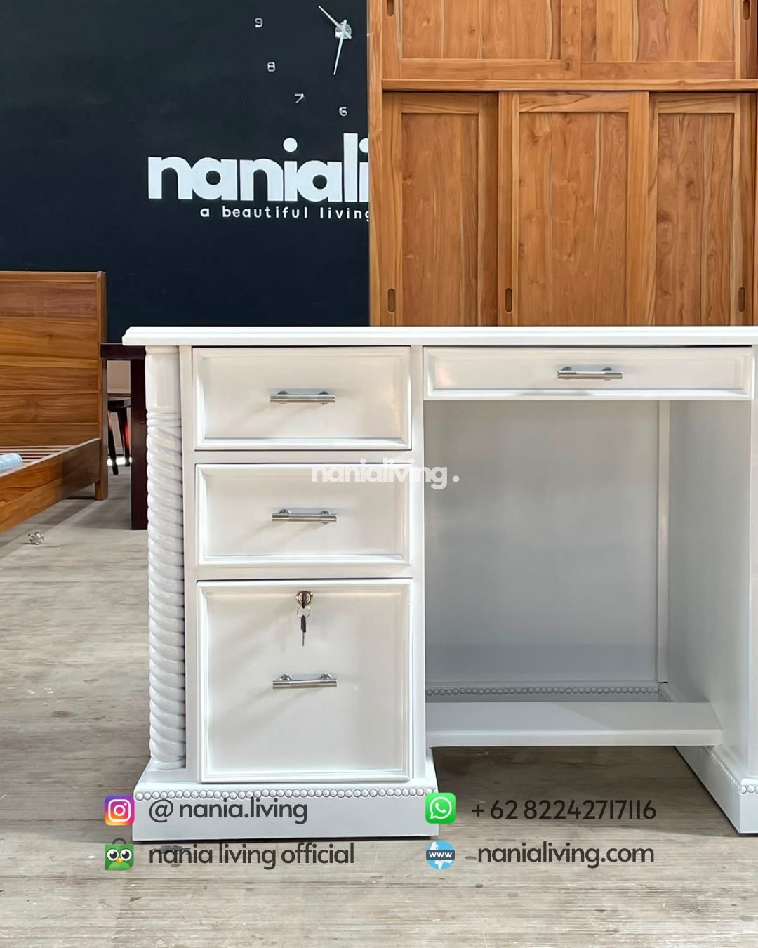 classic white lacquered office desk (5)