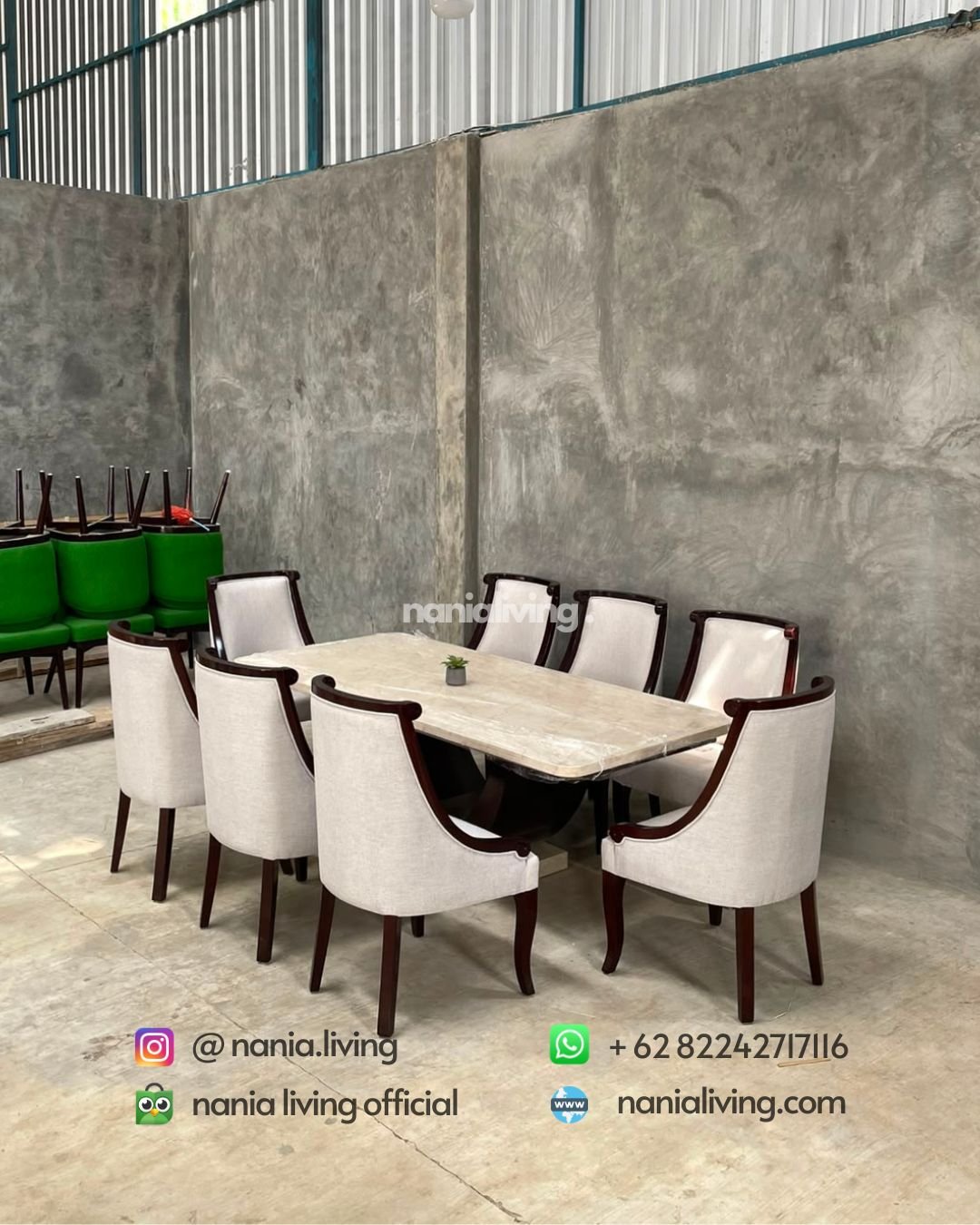 luxury marble dining table with 8 spiral-leg chairs (1)