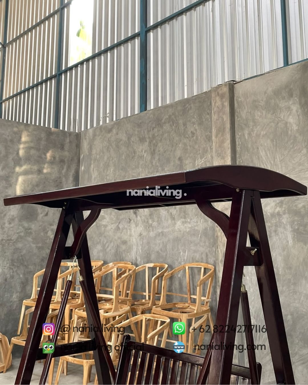 outdoor teak swing bench in walnut finish (5)