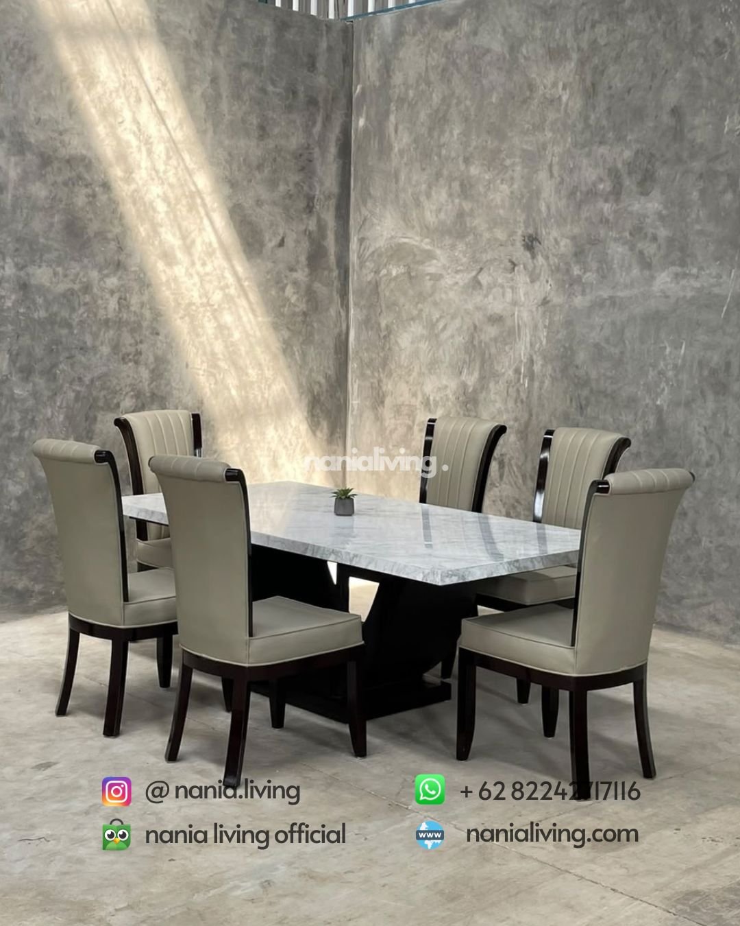 Carara Marble Dining Table With 6 Chairs (1)