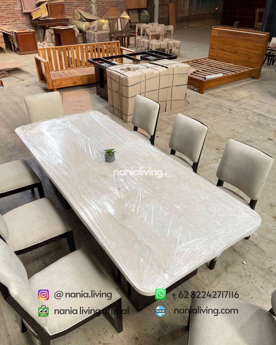 Modern Café-style Teak And Marble Dining Table With 8 Chairs (5)