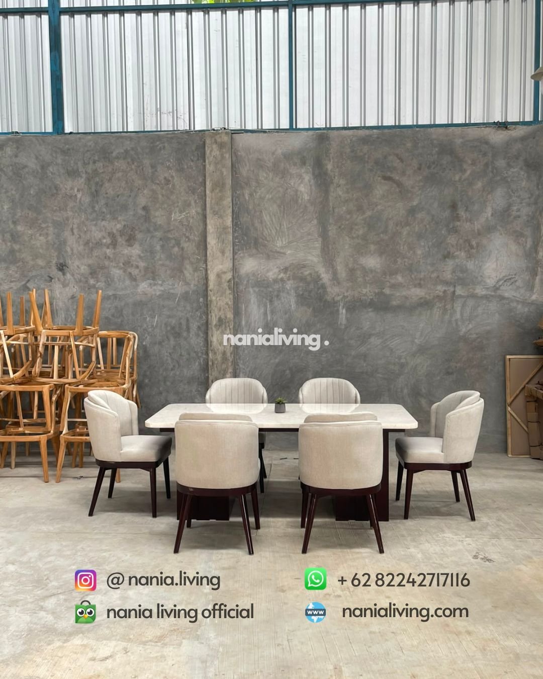 Saint Helena Marble Dining Table With 6 Modern Dining Chairs (4)