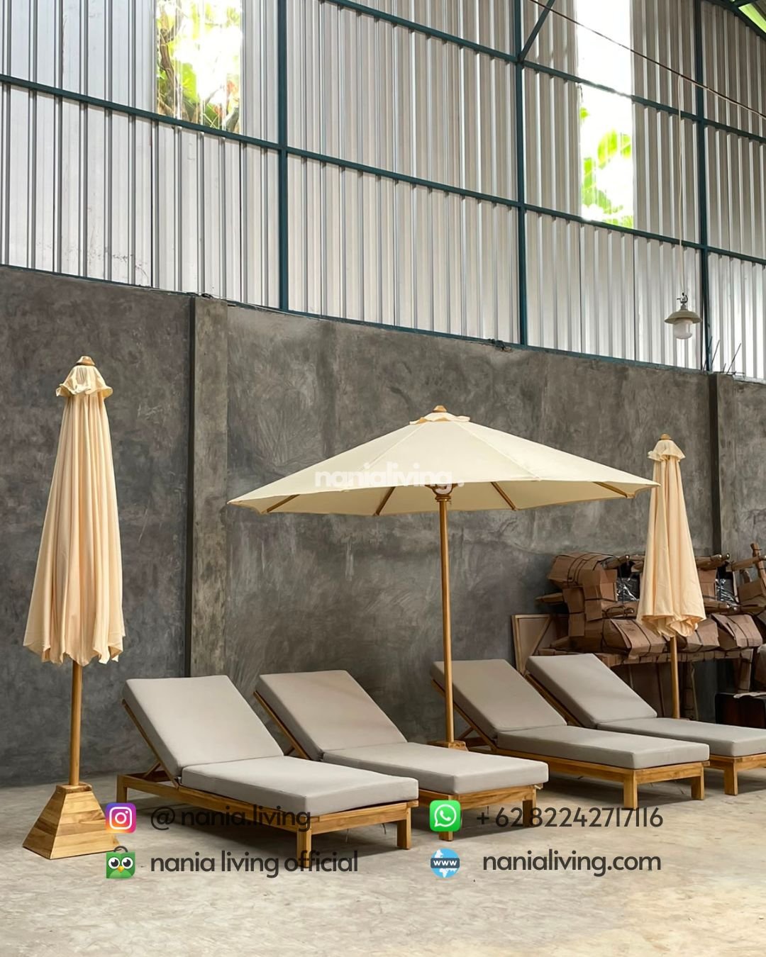 Standard Teak Sun Lounger With Parasol (3)