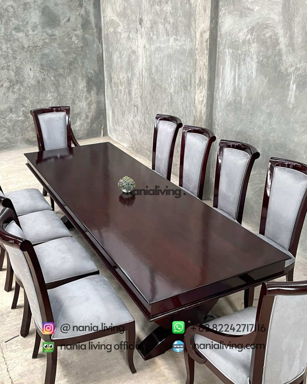 Walnut Teak Dining Table With 10 Dining Chairs (2)
