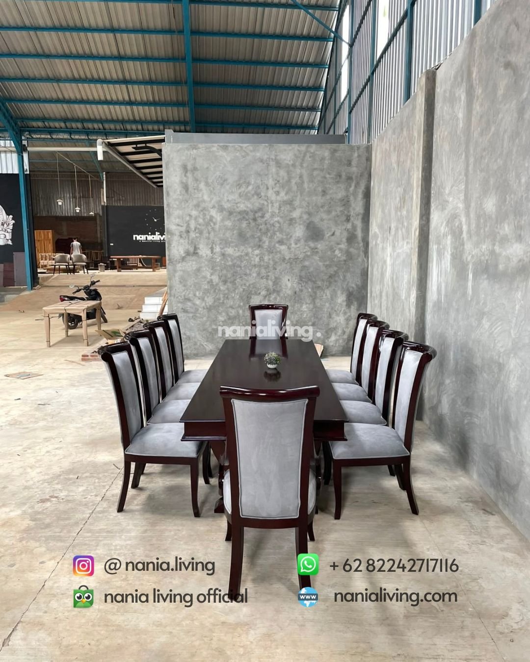 Walnut Teak Dining Table With 10 Dining Chairs (3)
