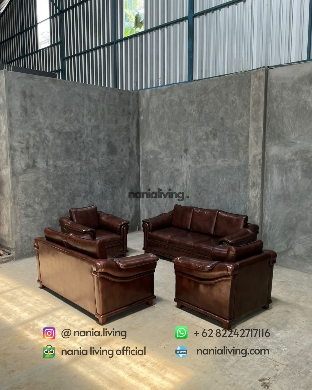 Luxurious Chesterfield Guest Sofa Without Table (1)