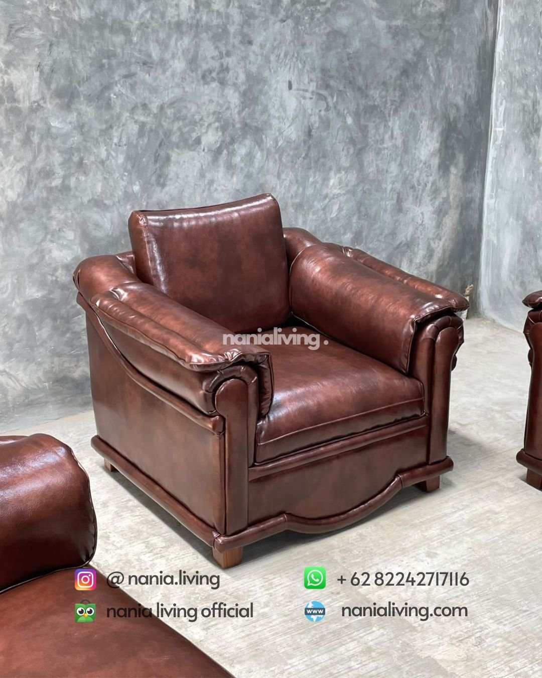 Luxurious Chesterfield Guest Sofa Without Table (3)