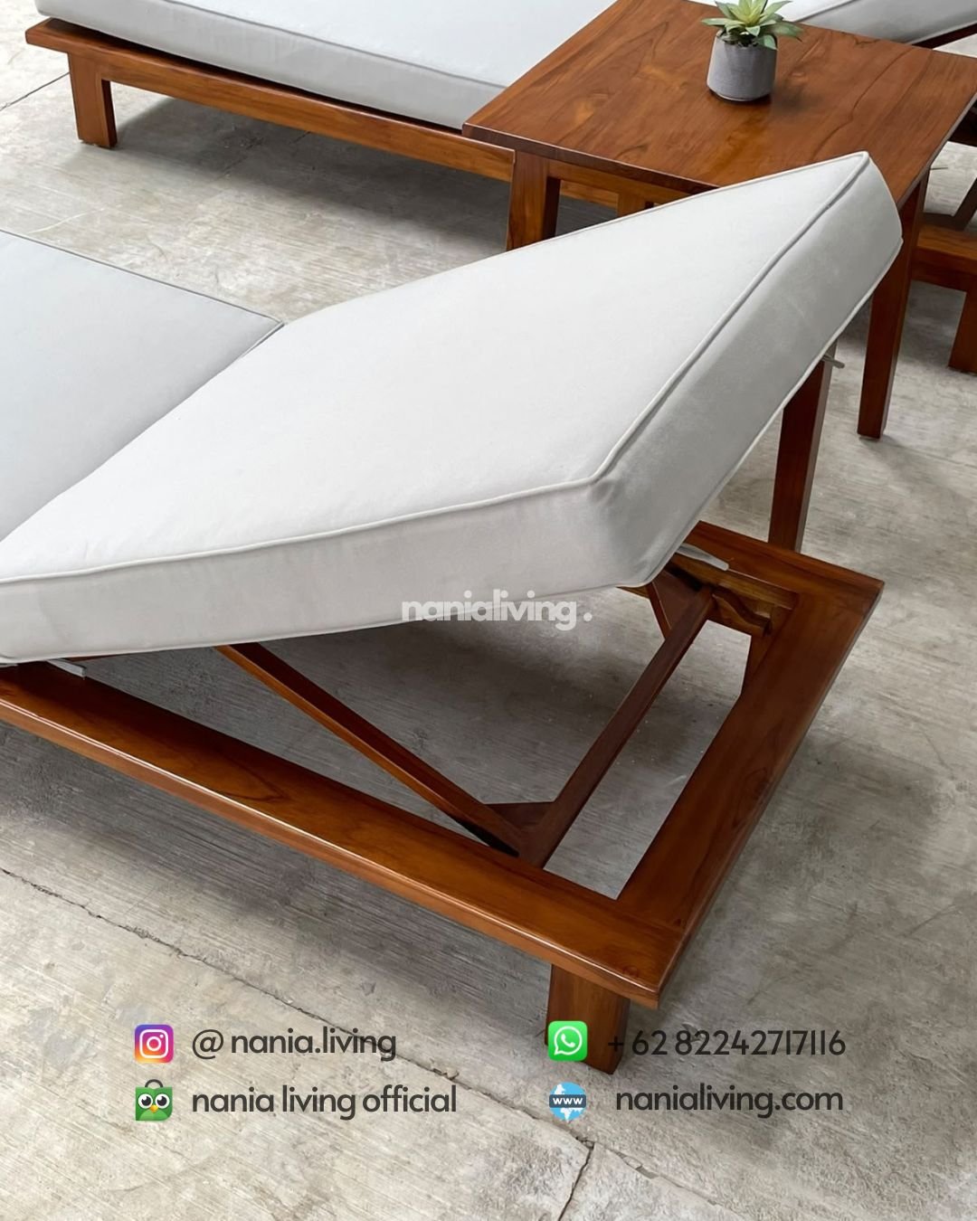 Minimalist Double Lounger Set With Table (3)