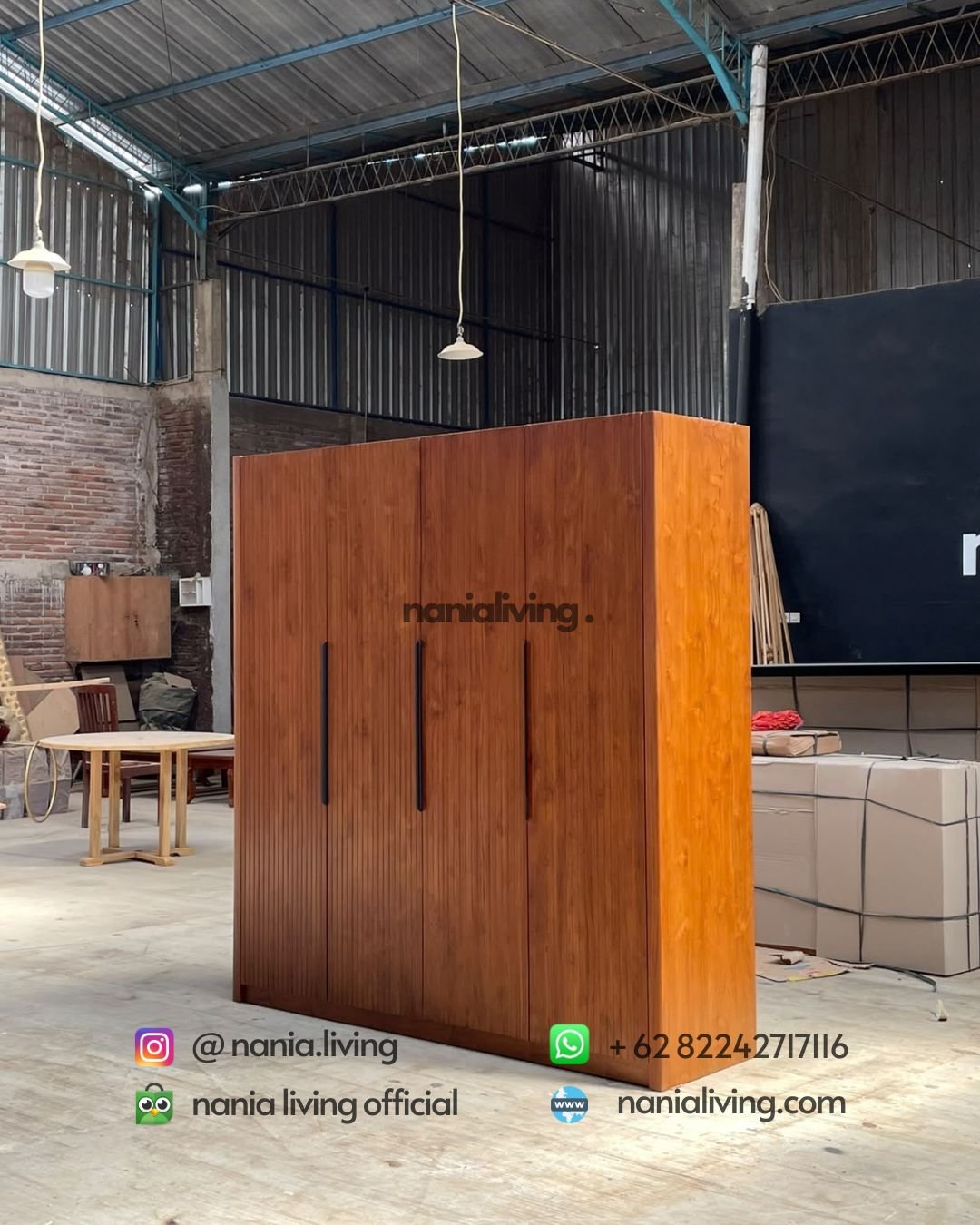 Modern Minimalist 3-door Teak Wardrobe (1)