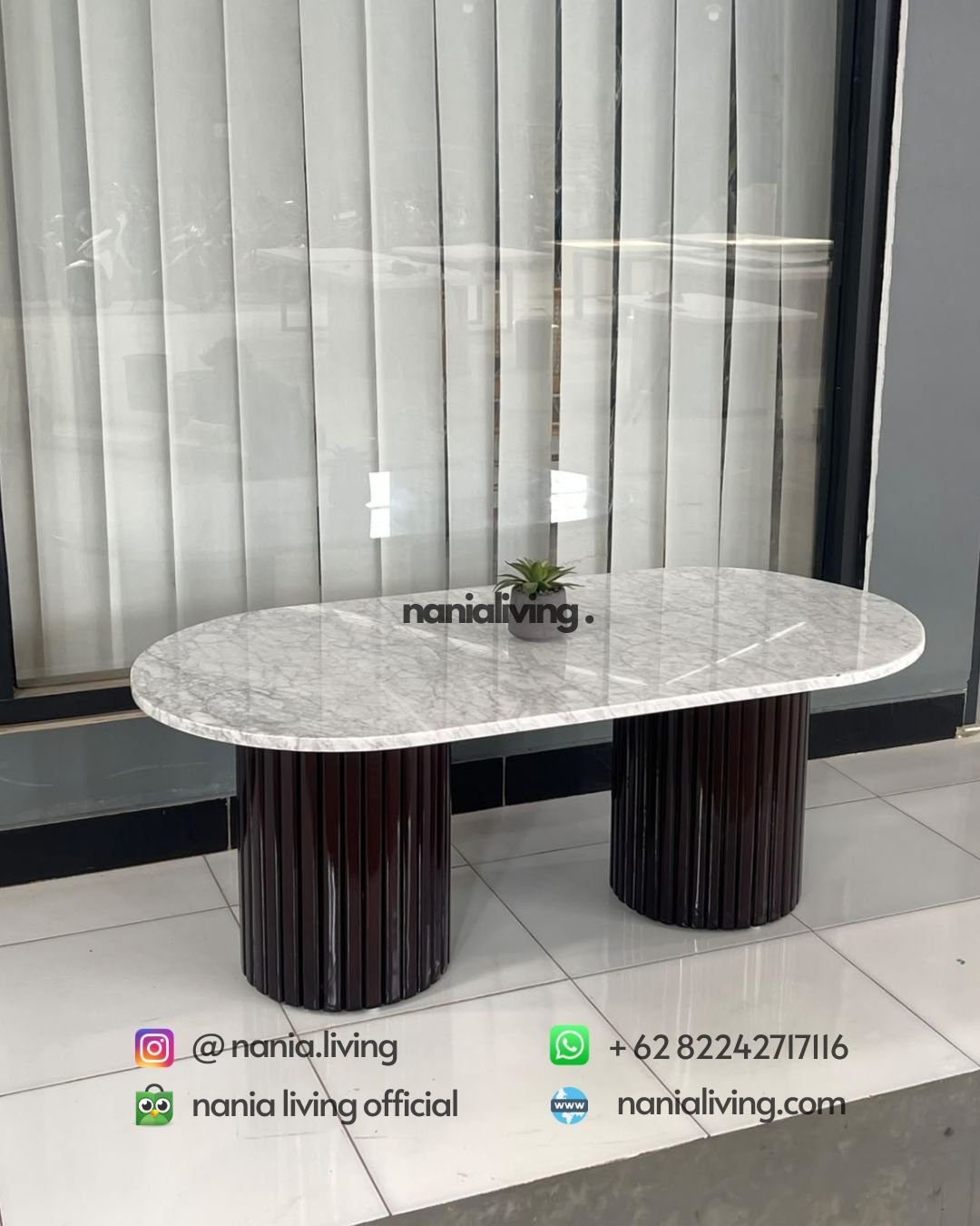 Oval Marble Coffee Table With Tapered Legs (4)