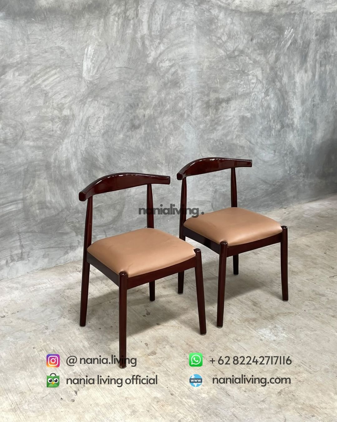 Padded Dining Chair With A Horn-shaped Backrest (1)